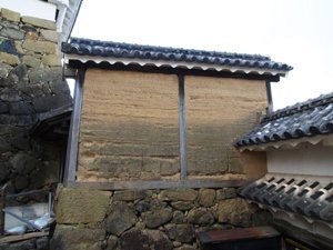 姫路城の油壁