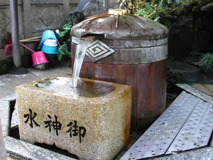 帝釈天の御神水