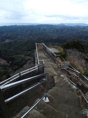 山頂展望台にある地獄のぞき