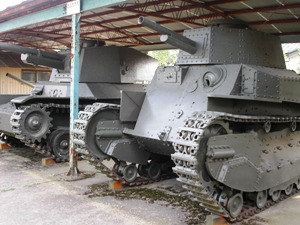 八九式中戦車と三式中戦車