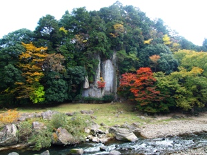 大野寺磨崖仏